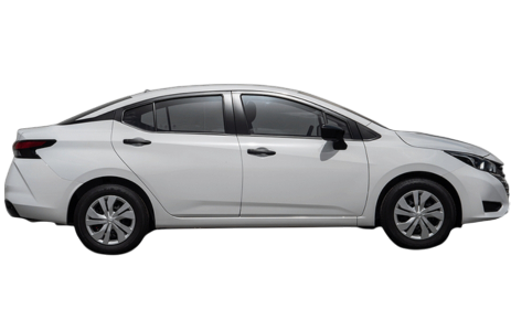 Nissan Versa o Similar